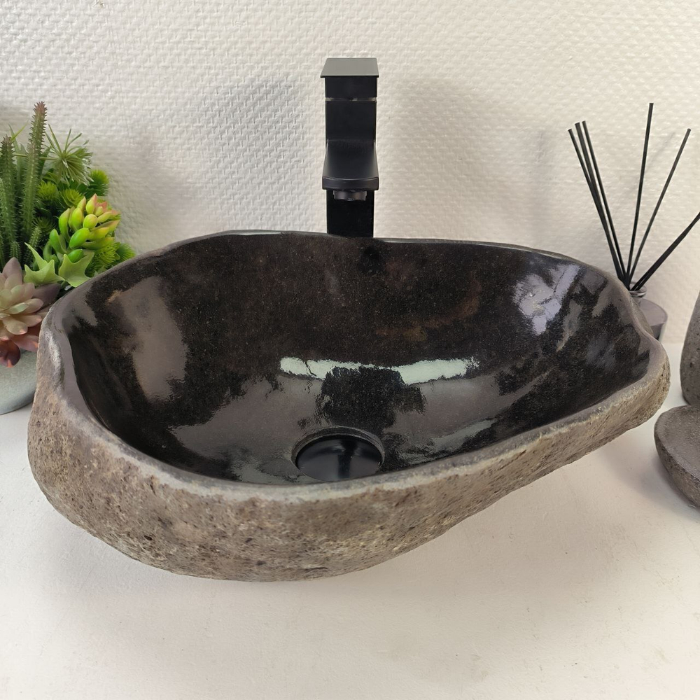 Раковина из речного камня RS-65216 44*36*15 0861