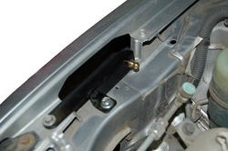 Амортизатор (упор) капота на Mitsubishi Lancer 02-01(с 2007 г.в.)Autoinnovation