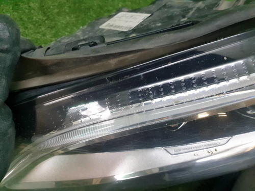Битая Фара левая Mercedes GLA x156 (2017-2020) LED