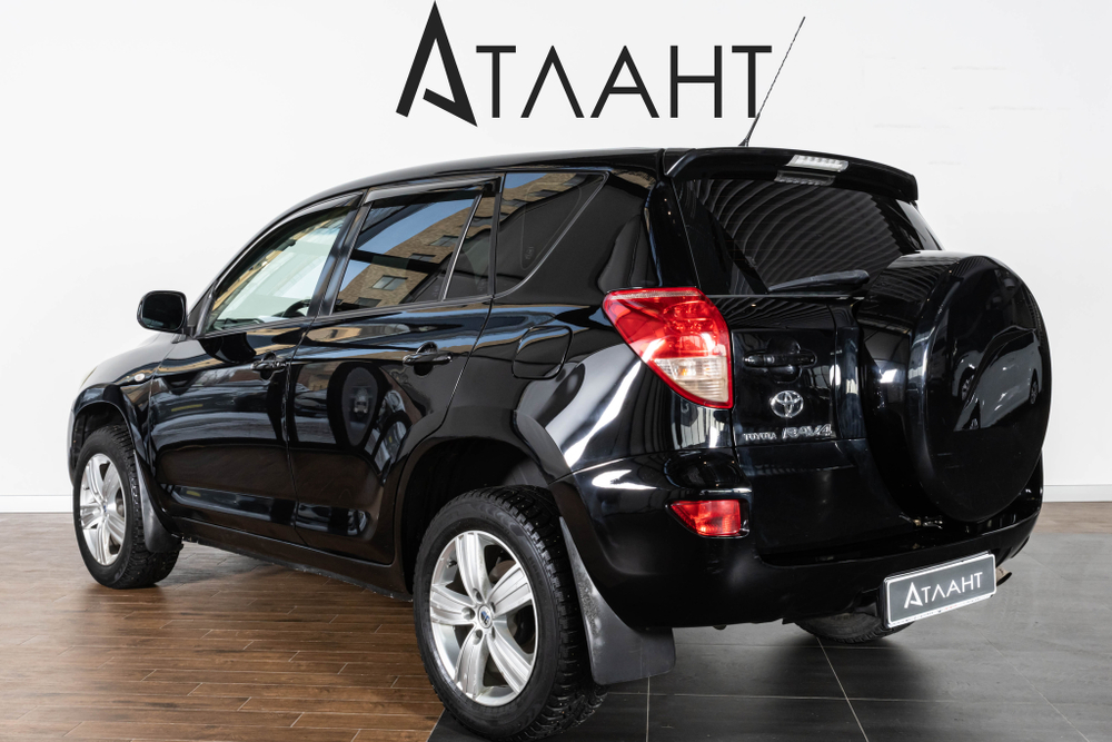 Toyota RAV4, 2006 год
