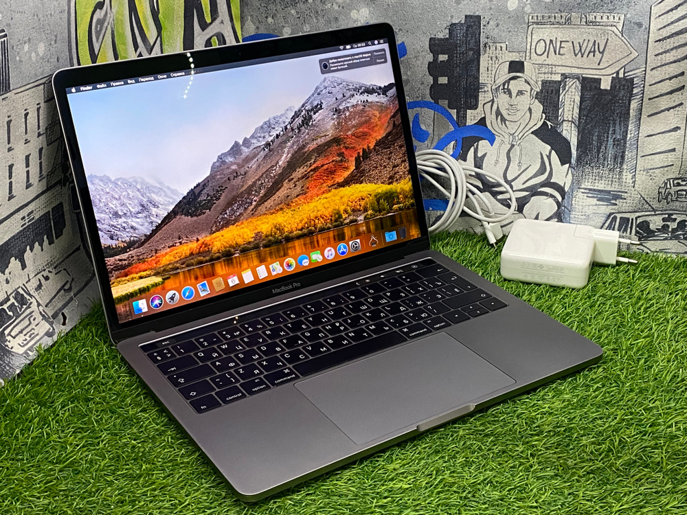 MacBook Pro 13' 2016 Touchbar A1706 MLH12