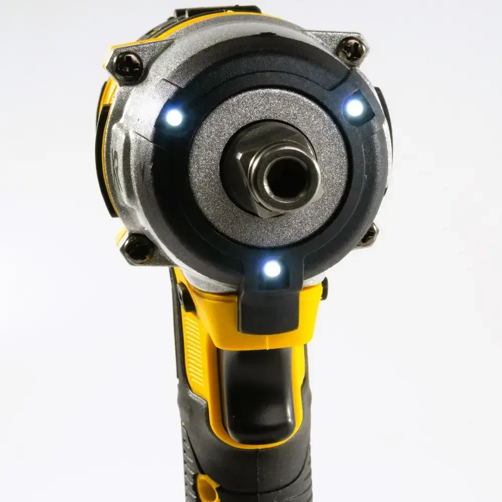 гайковерт 18V аккумуляторный бесщеточный Dewalt