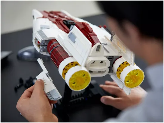 LEGO Star Wars 75275 1673