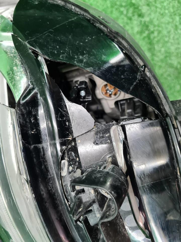 Фара левая Genesis GV80 (2020-2023) LED