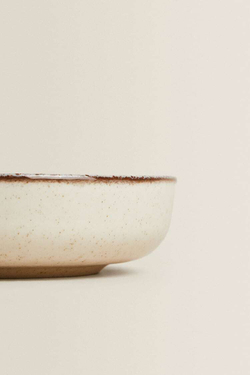 ZARA HOME ФАРФОРОВАЯ СУПОВАЯ ТАРЕЛКА С ОБОДКОМ ПОД СТАРИНУ, СВЕТЛО-БЕЖЕВЫЙ