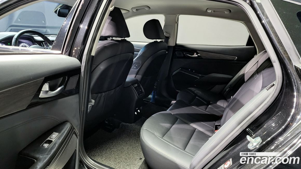 Kia K7 (Cadenza) Premier 2.5 GDI Noblesse (01.2020)