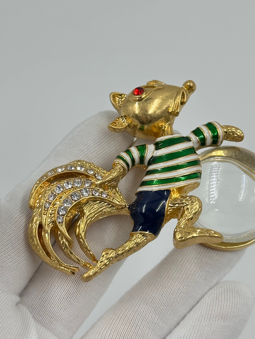 Брошь Белка Trifari