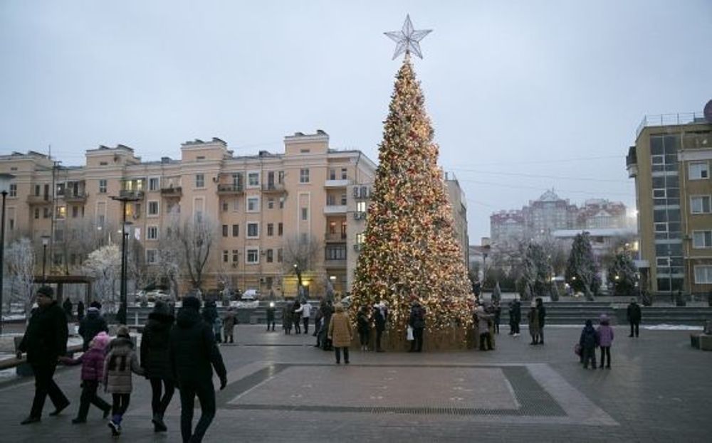 Макушка - звезда на елку «Кремлевская» красная