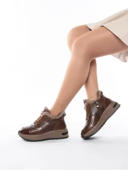 Кроссовки зимние