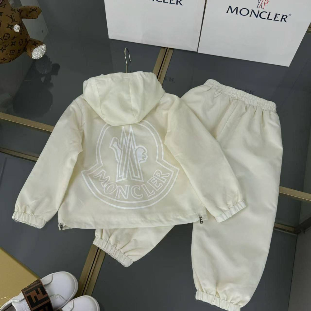 Детский спортивный костюм Moncler