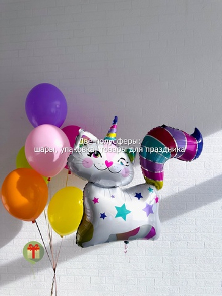 Кошечка с ярким фонтаном