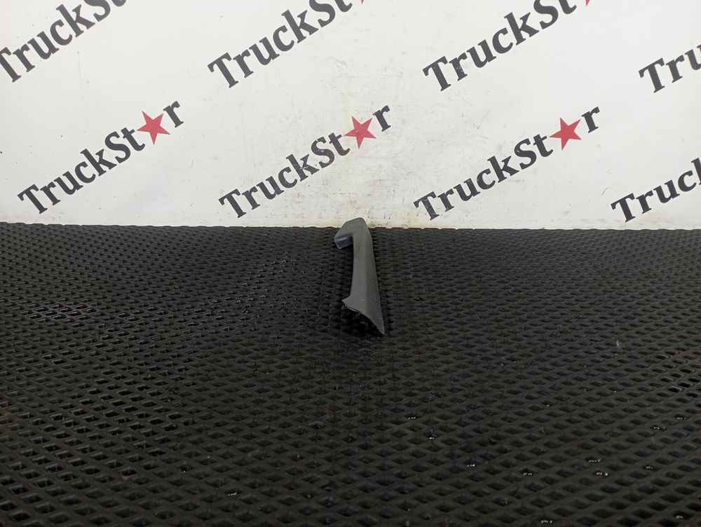 Накладка ручки двери правая