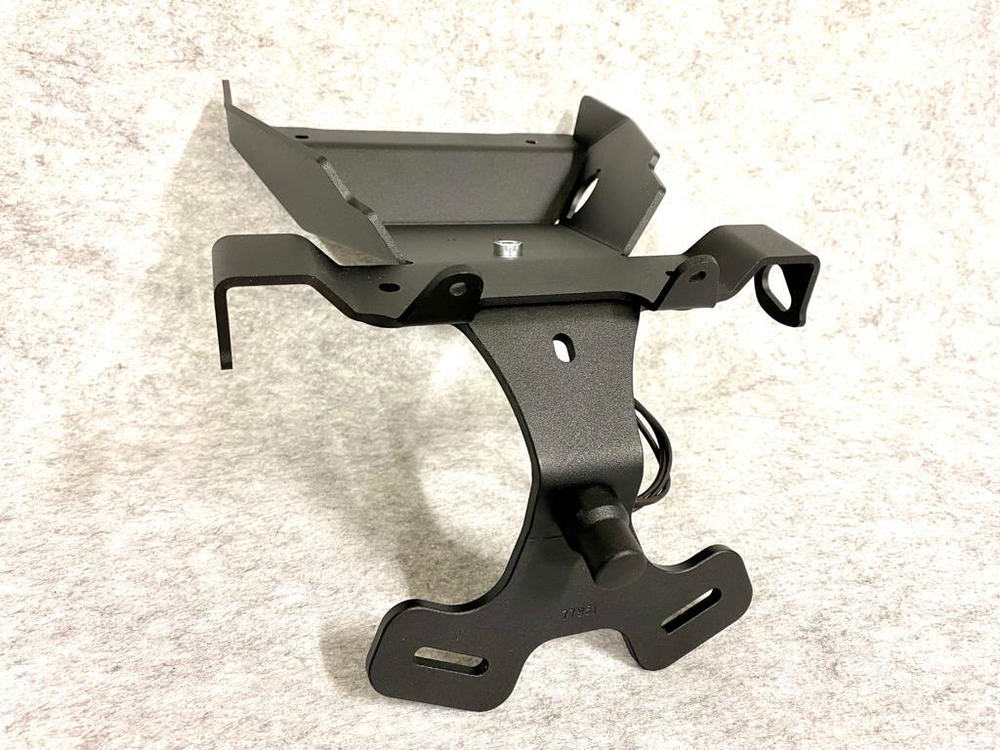 Evotech Performance Короткое крепление номерного знака Ducati Monster 1100 / 659 / 795 / 796