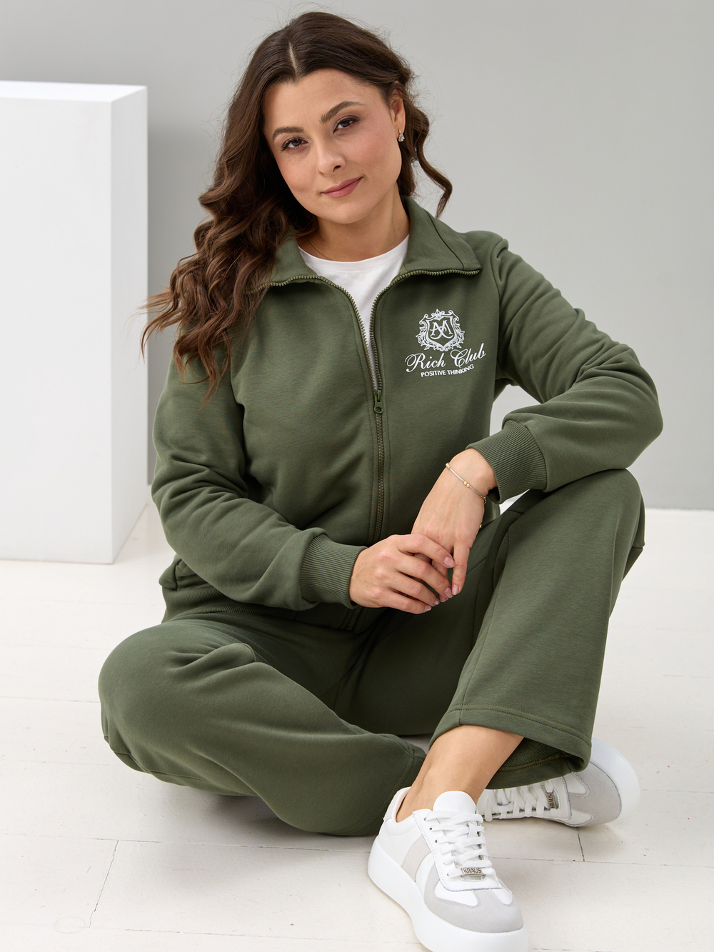 Костюм с брюками КБфп-584/принт-хаки-п