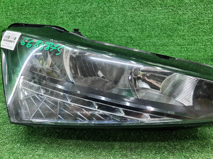 Фара правая Skoda Rapid 2 (2020-н.в.) LED