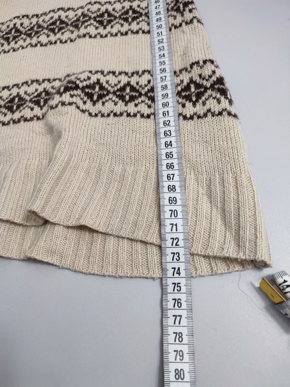 Джемпер Orsay приятного цвета 42 размер