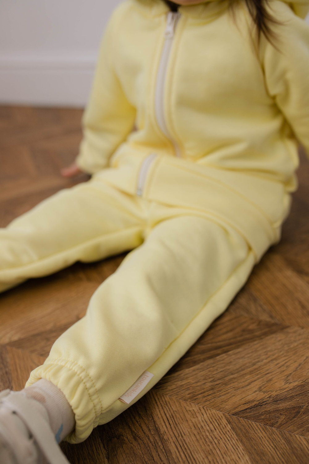 Свитшот + штанишки сливочное масло