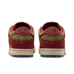 Кроссовки Nike SB Dunk Low 'Dark Team Red Olive Flak' HQ1625-600