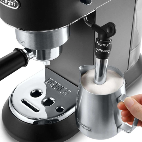 Кофемашина рожковая Delonghi EC685.BK