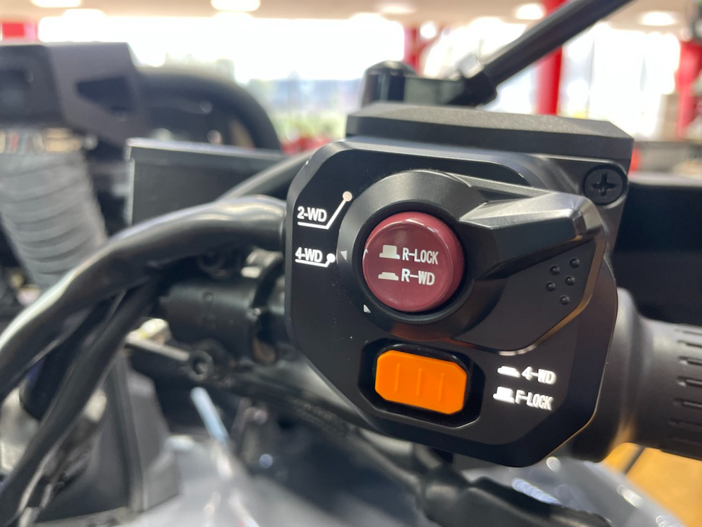 Квадроцикл HND QRX 650 XE PRO SPORT