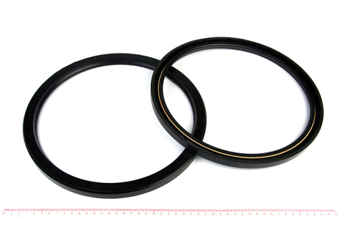 Манжета армированная 1.2-250х290х15 ГОСТ 8752-79