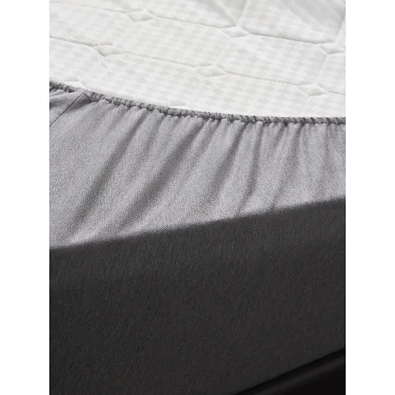 Простыня на резинке из хлопкового трикотажа серого цвета из коллекции essential