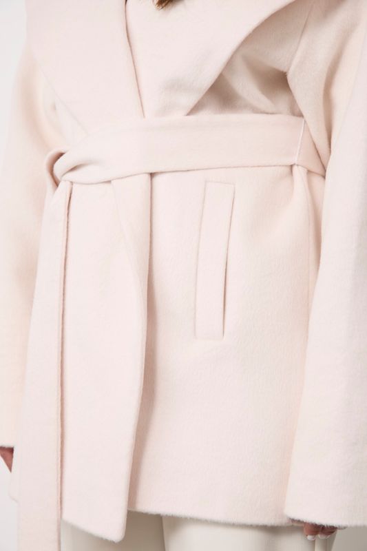 Пальто укороченное с широким воротником, молочный