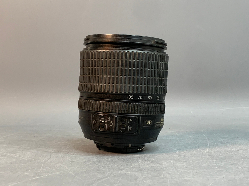 Nikon 18-105mm 3.5-5.6G AF-S ED DX VR Nikkor с дефектом