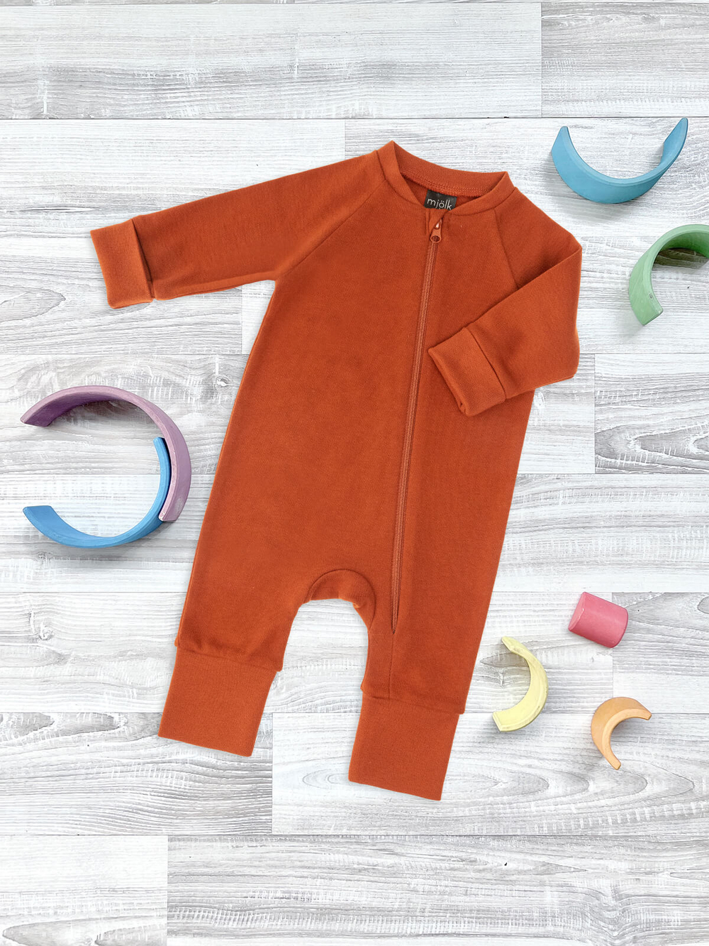 Комбинезон на манжетах Mjölk Sleep and Play Paprika, с рукавом реглан