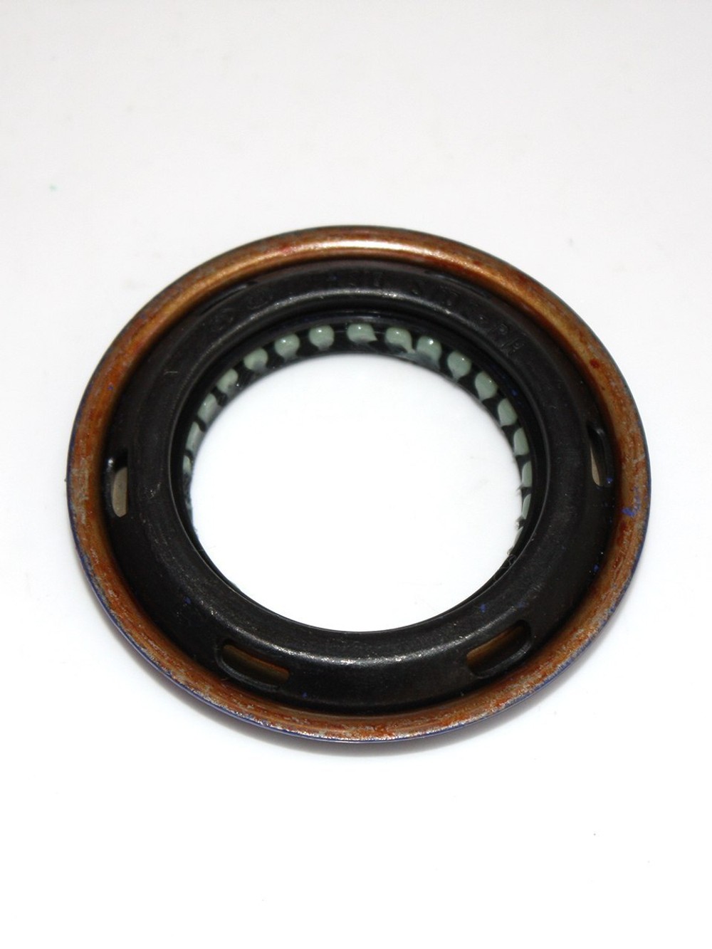 Сальник привода КПП правый 4311939020 для Hyundai Solaris