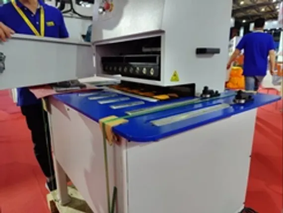 Cверлильно-резьбонарезной станок Flott SB 30 MV Plus R2