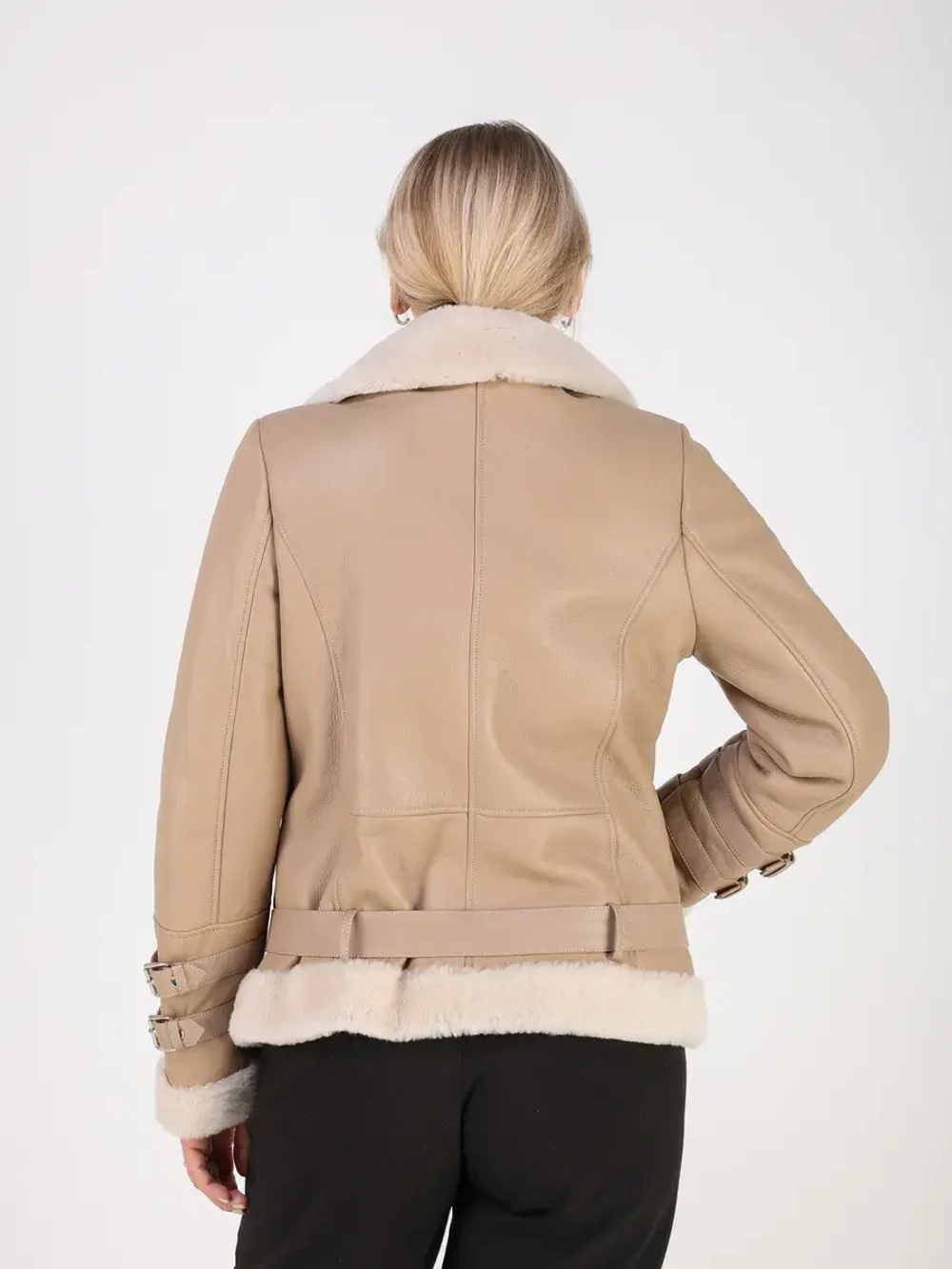 Дубленка зимняя натуральная короткая авиатор