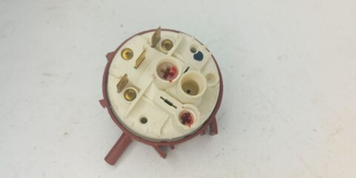 3 Датчик уровня (прессостат) для посудомоечных машин Hansa Gorenje (83/63) 49021357 б/у