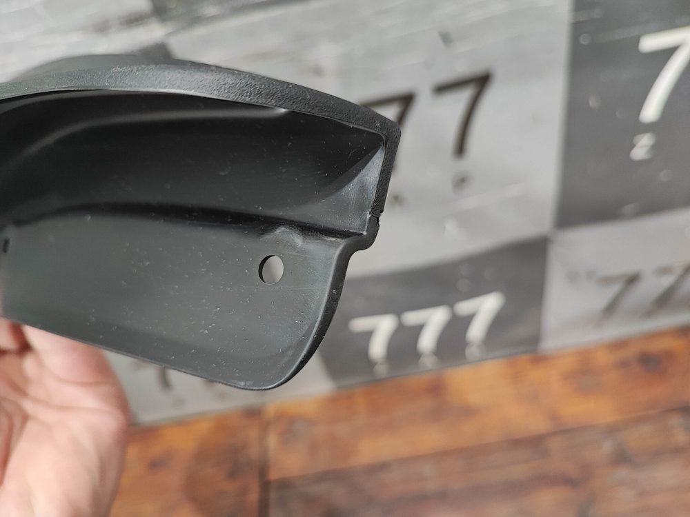 Брызговик задний левый Volkswagen Tiguan 2 16-нв Новый Оригинал 5NA075101