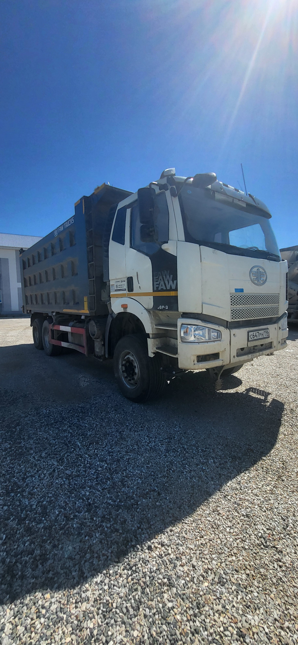 FAW J6 8x4 Самосвал CA3310P66K24T4E5 (Дизельный, 11,1 л, 390 л.с., МТ)