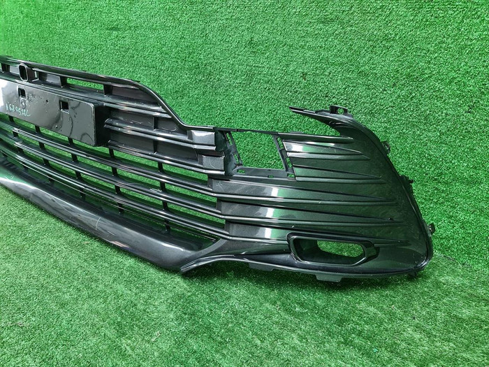 Решетка переднего бампера Toyota Camry XV70 20-нв