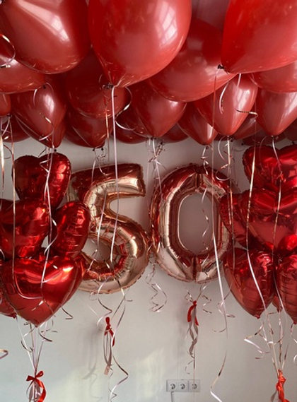 Воздушные гелиевые шары на юбилей 50лет розовое золото/красный королевский №4714