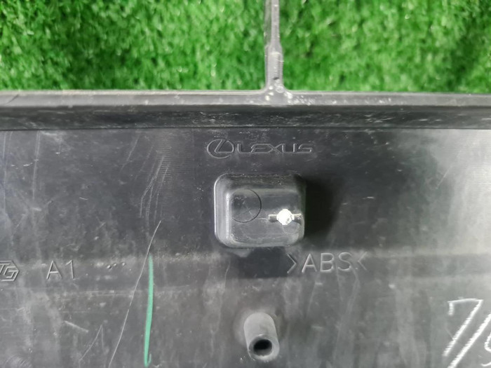 Решетка радиатора Lexus NX 1 (2017-2021)