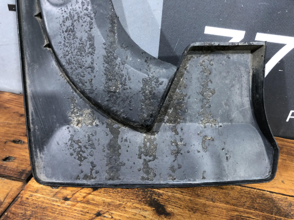 Брызговик задний правый Toyota RAV4 IV (XA40) 12-15 Б/У Оригинал 7662542140