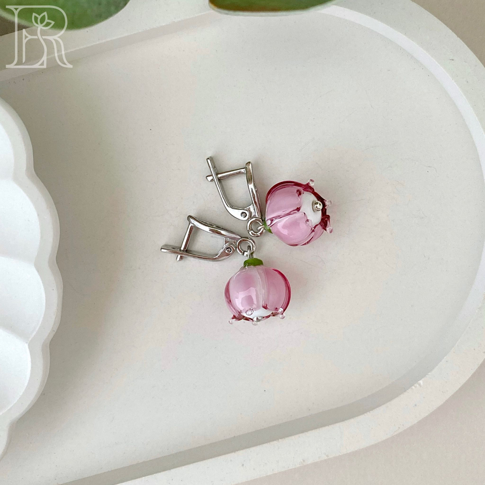 LEFIREL' Серьги серебряные женские "Ландыши" с цветами из муранского стекла / ювелирные украшения из родированного серебра 925