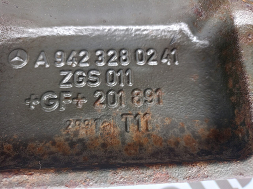 Кронштейн пневморессоры левый