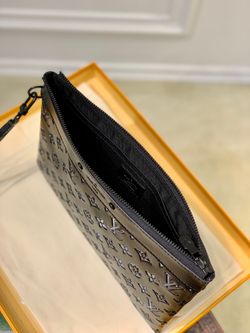 Louis Vuitton Pochette To-Go
