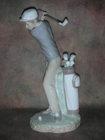 Статуэтка. Фарфор. Гольфист. Lladro. Испания