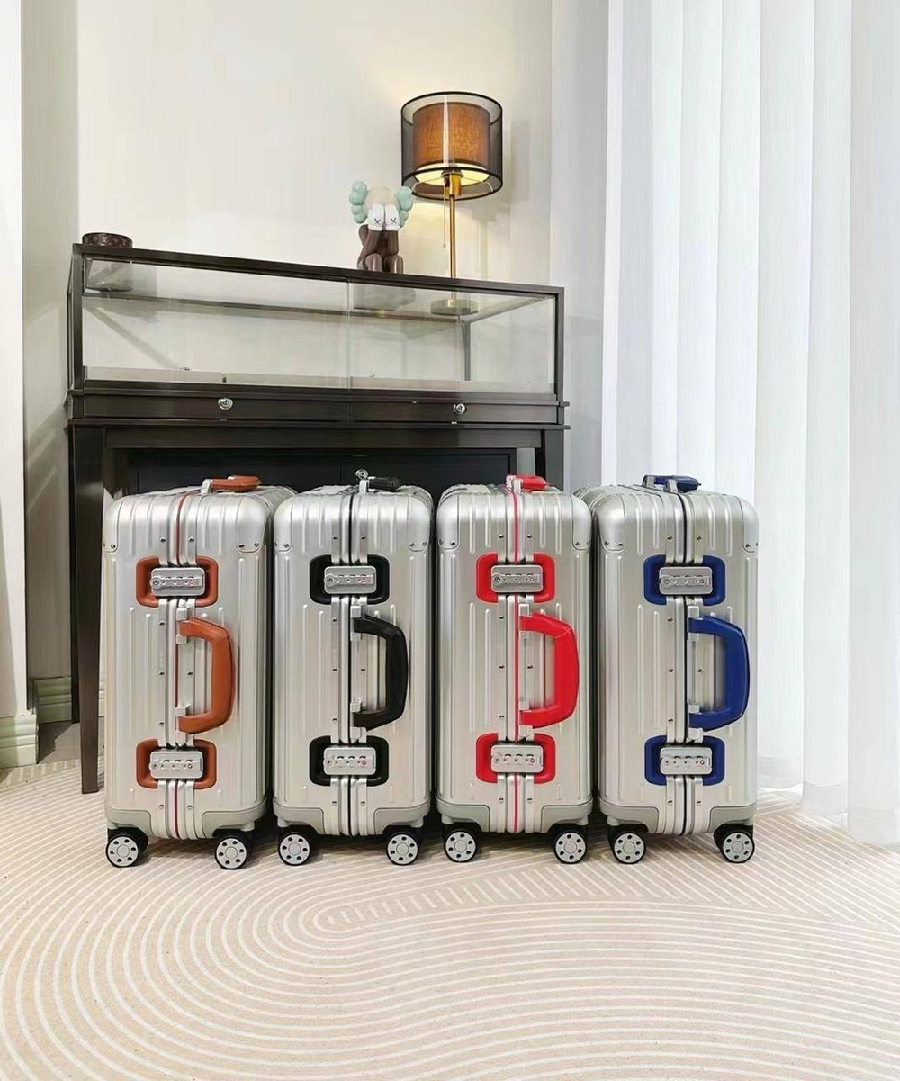 Чемодан Rimowa S