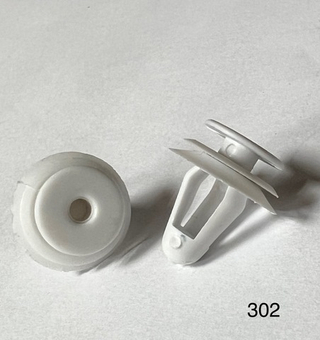 Клипса иномарка  Код- 302 (20шт/уп)