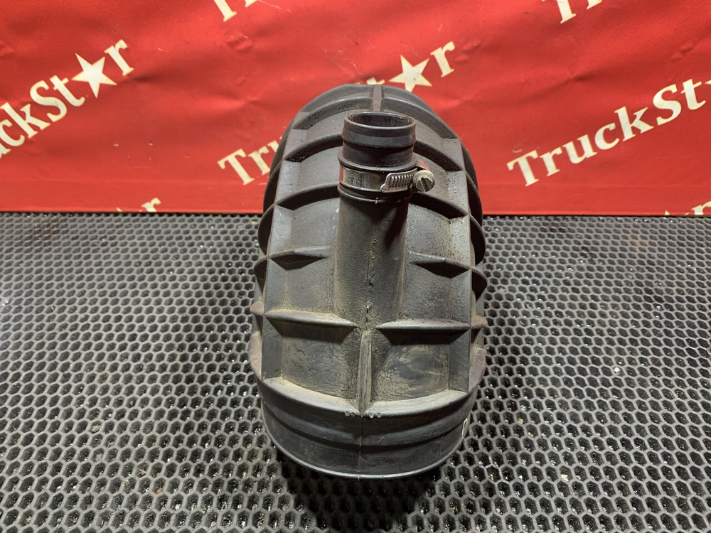 Патрубок воздушного фильтра