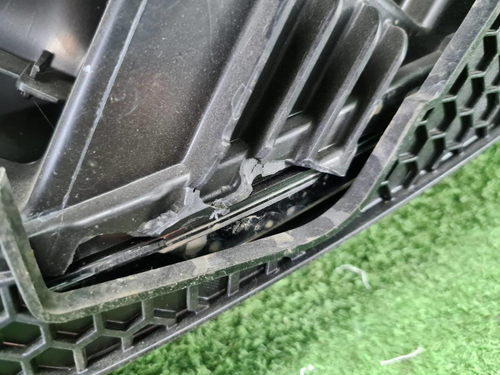 Битая Фара правая Geely Tugella (2019-н.в.) LED