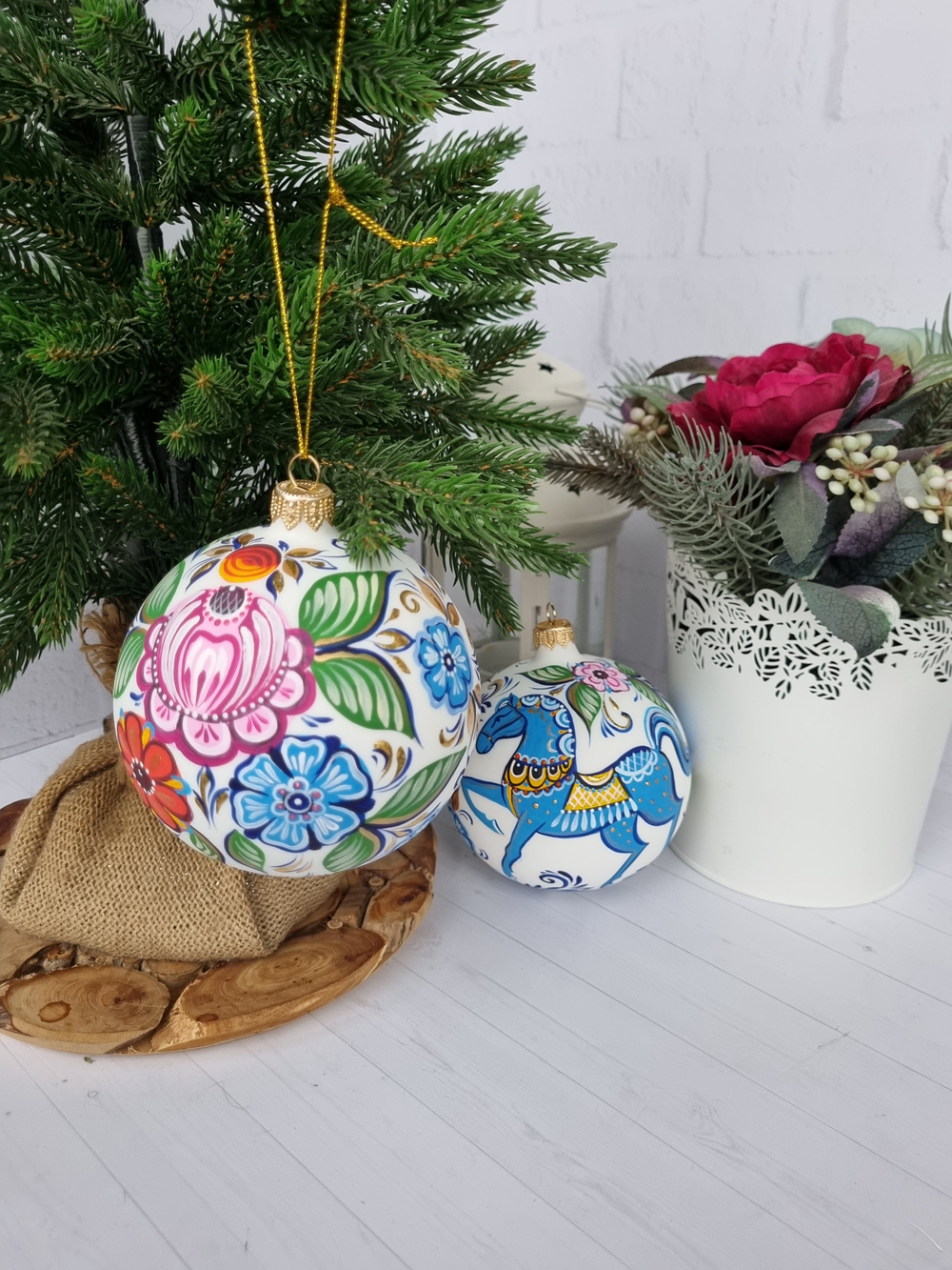 Шар стеклянный "Городецкая роспись" с лошадкой