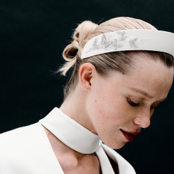 Кокошник S белый с бабочками