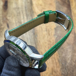 Часы Corum